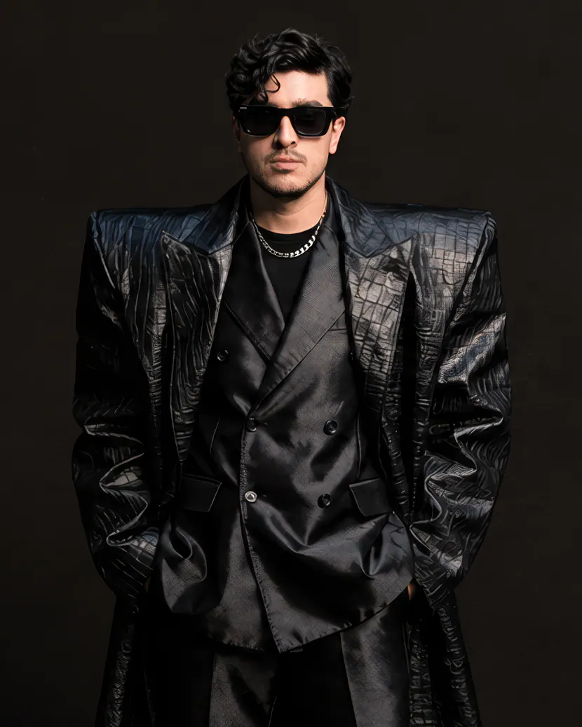 Cabizbajo wearing the Lotus 2063 material system